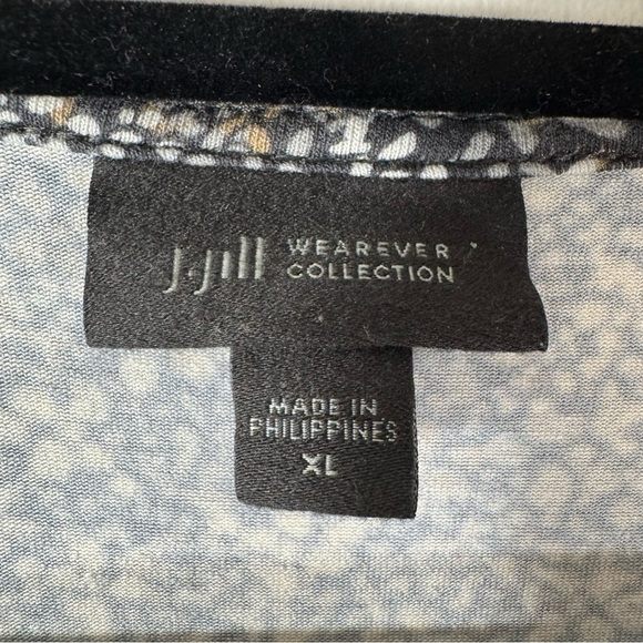 J. Jill Wearever Collection Brown and Black Patterned Tunic Top - Picture 10 of 12